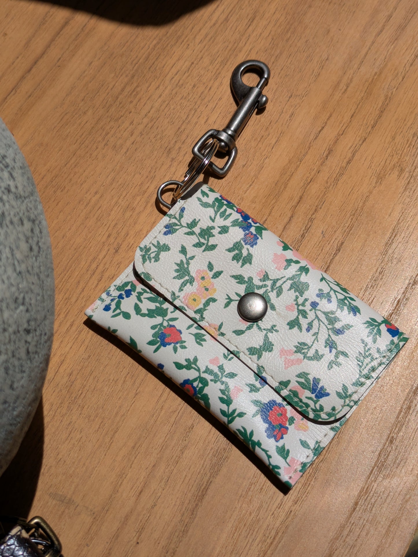Kim White Keychain Wallet - Colors & Patterns